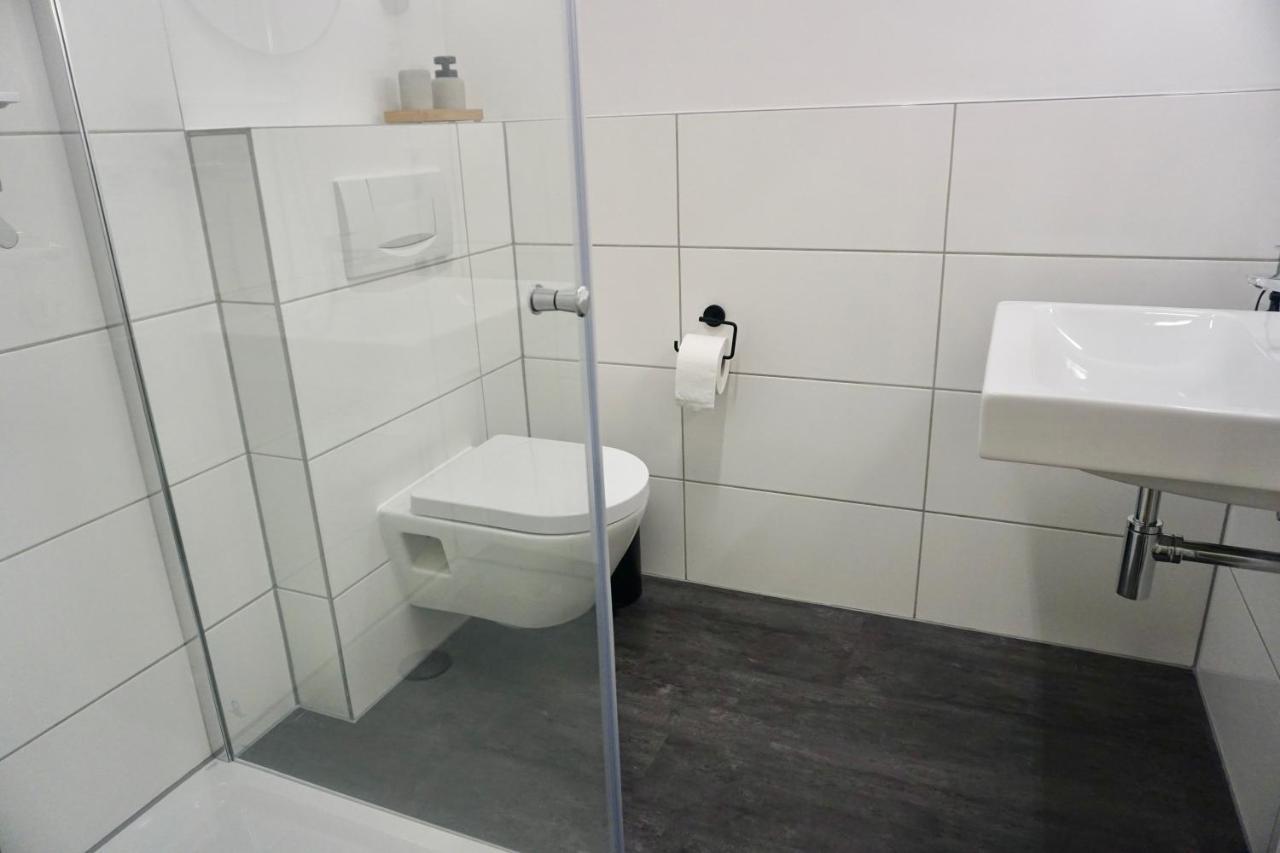 Landhotel Strandallee Wunstorf Esterno foto